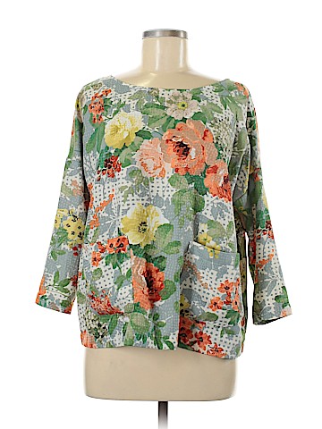 HD in Paris Short Sleeve Blouse (view 1)