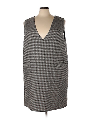 Sag Harbor Casual Dress (view 1)