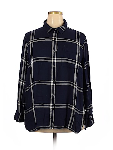 Old Navy Long Sleeve Button-Down Shirt (view 1)