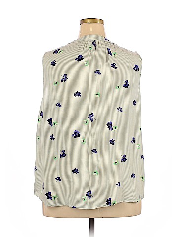 Old Navy Sleeveless Blouse (view 2)