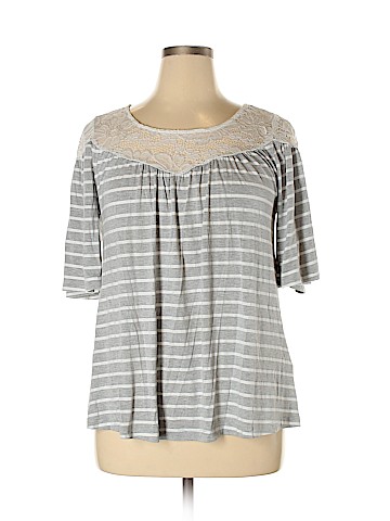 East Adeline 3/4 Sleeve Top (view 1)