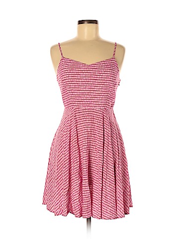 Old Navy Casual Dress (view 1)
