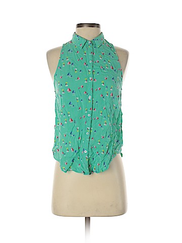 Hollister Sleeveless Button-Down Shirt (view 1)
