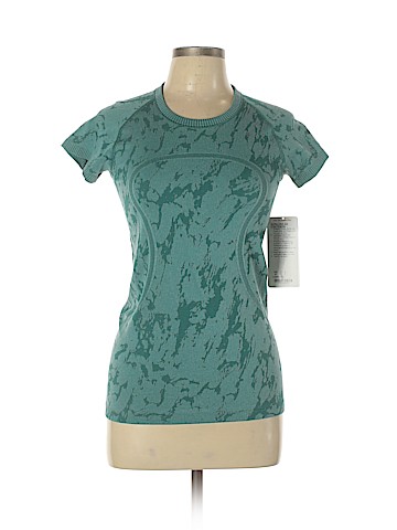 Lululemon Athletica Active T-Shirt (view 1)