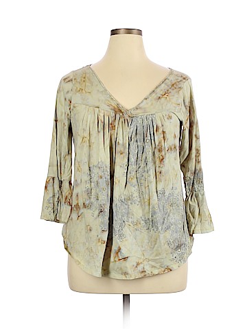 Trixie 3/4 Sleeve Top (view 1)