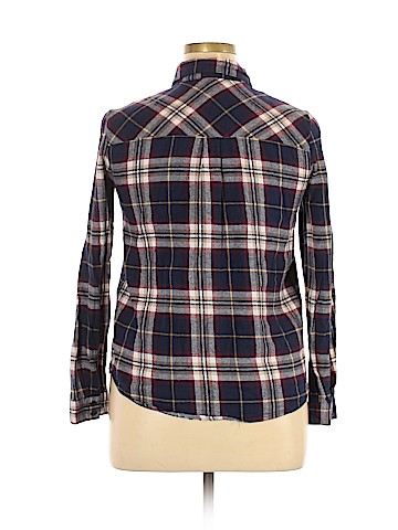 Forever 21 Long Sleeve Button-Down Shirt (view 2)