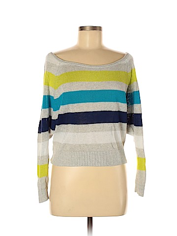 American Eagle Outfitters Pullover Sweater (view 1)