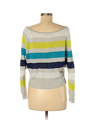 American Eagle Outfitters Pullover Sweater (view 2)