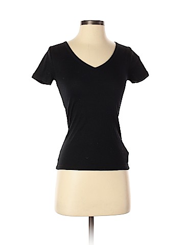 Gap Short Sleeve T-Shirt (view 1)