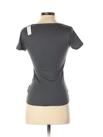 Gap Short Sleeve T-Shirt (view 2)