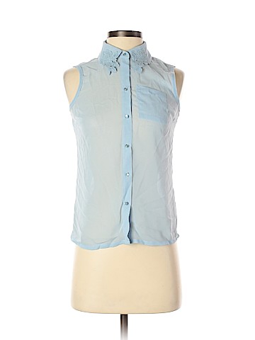 Princess Vera Wang Sleeveless Button-Down Shirt (view 1)