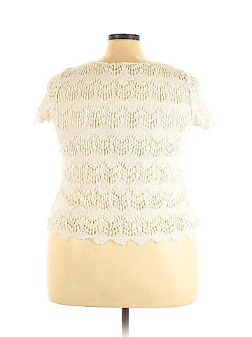 Forever 21 Plus Short Sleeve Top (view 2)