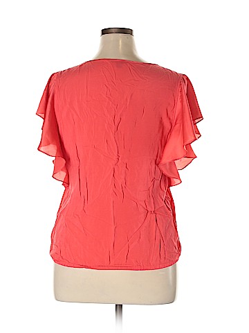 American Eagle Outfitters Short Sleeve Blouse (view 2)