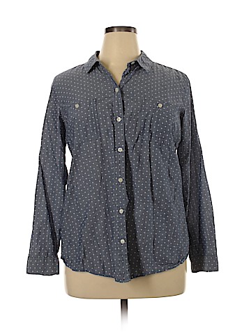 Old Navy Long Sleeve Button-Down Shirt (view 1)