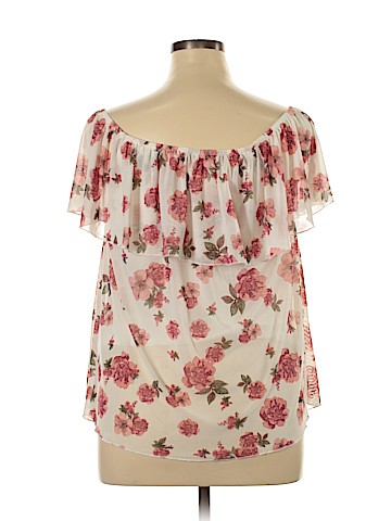 Ultra Flirt Short Sleeve Top (view 2)