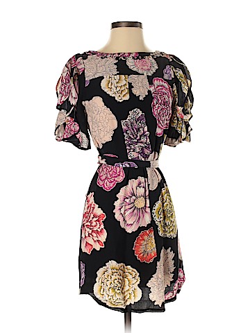 Leifsdottir Casual Dress (view 1)