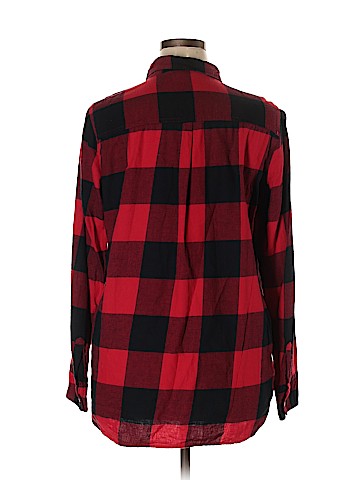 Old Navy Long Sleeve Button-Down Shirt (view 2)