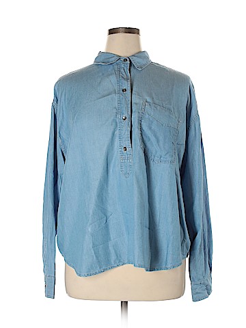Old Navy Long Sleeve Button-Down Shirt (view 1)