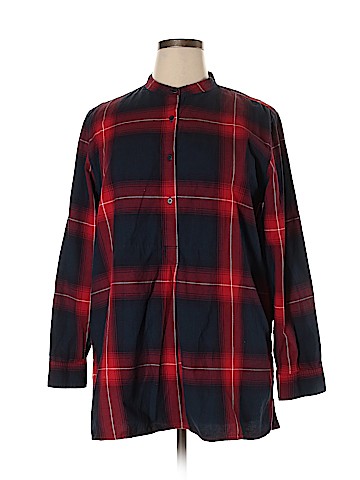 Gap Long Sleeve Button-Down Shirt (view 1)