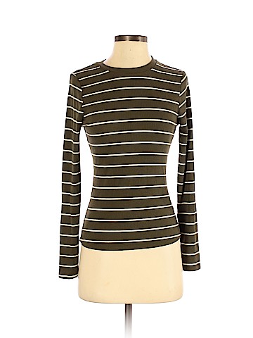 Charlotte Russe Long Sleeve T-Shirt (view 1)