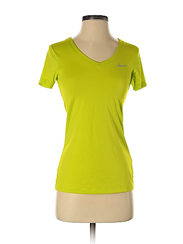 Nike Active T-Shirt (view 1)