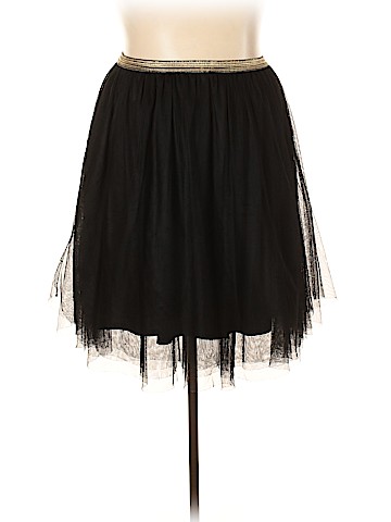 Xhilaration Casual Skirt (view 1)