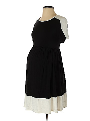 Kimi + Kai Maternity Casual Dress (view 1)