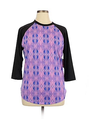 Lularoe 3/4 Sleeve T-Shirt (view 1)