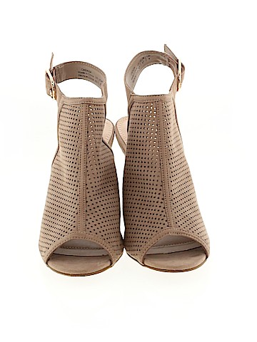 Kelly & Katie Heels (view 2)