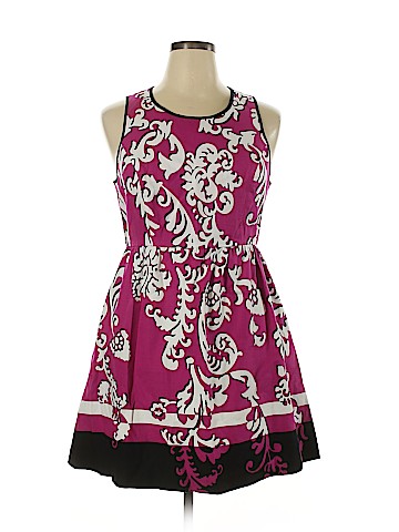 Crown & Ivy Casual Dress (view 1)