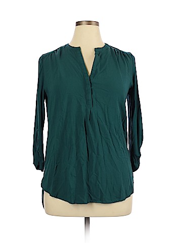 Pleione 3/4 Sleeve Top (view 1)