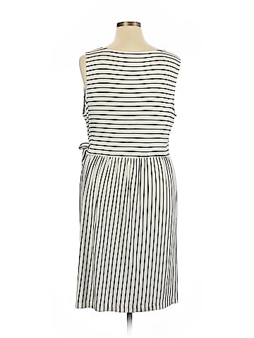 Ava & Viv Casual Dress (view 2)