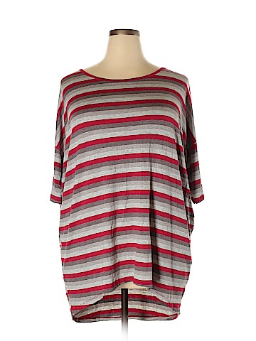 Lularoe 3/4 Sleeve T-Shirt (view 1)