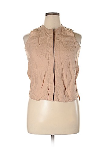 Assorted Brands Sleeveless Button-Down Shirt (view 1)