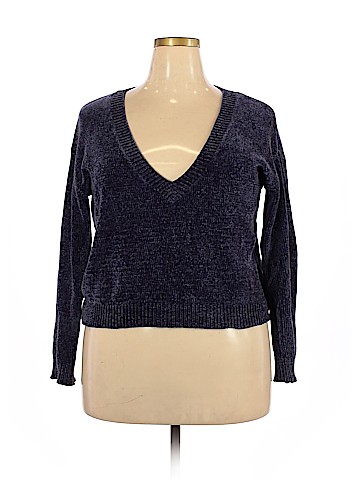 Forever 21 Pullover Sweater (view 1)