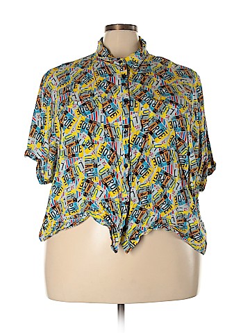 Lularoe Short Sleeve Button-Down Shirt (view 1)