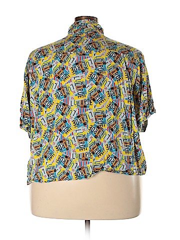 Lularoe Short Sleeve Button-Down Shirt (view 2)