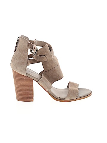 Hinge Heels (view 1)