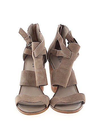 Hinge Heels (view 2)