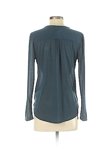 H&M Long Sleeve Button-Down Shirt (view 2)