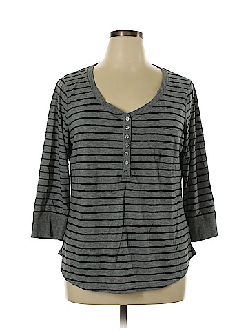 Mossimo Supply Co. 3/4 Sleeve Henley (view 1)