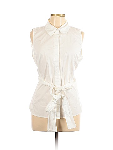 Lane Bryant Sleeveless Button-Down Shirt (view 1)