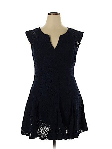 Bisou Bisou Casual Dress (view 1)