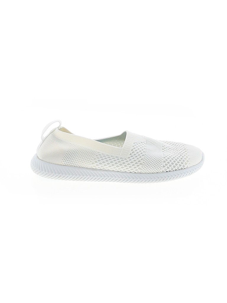 white flats men