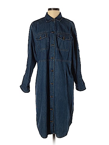 Lizwear by Liz Claiborne Casual Dress (view 1)