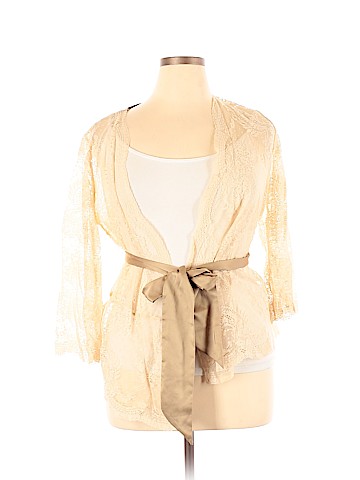 New York & Company 3/4 Sleeve Top (view 1)