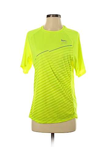 Nike Active T-Shirt (view 1)