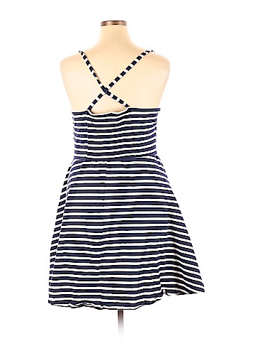 Old Navy Casual Dress (view 2)