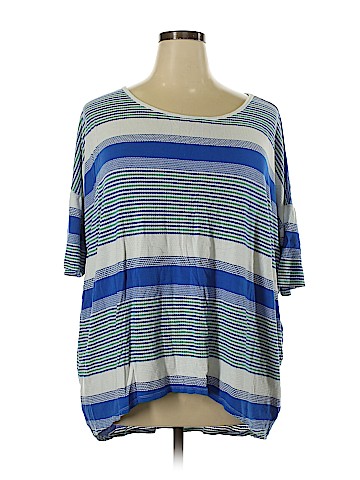 Lularoe Short Sleeve Top (view 1)