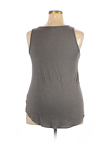 Old Navy Sleeveless Top (view 2)